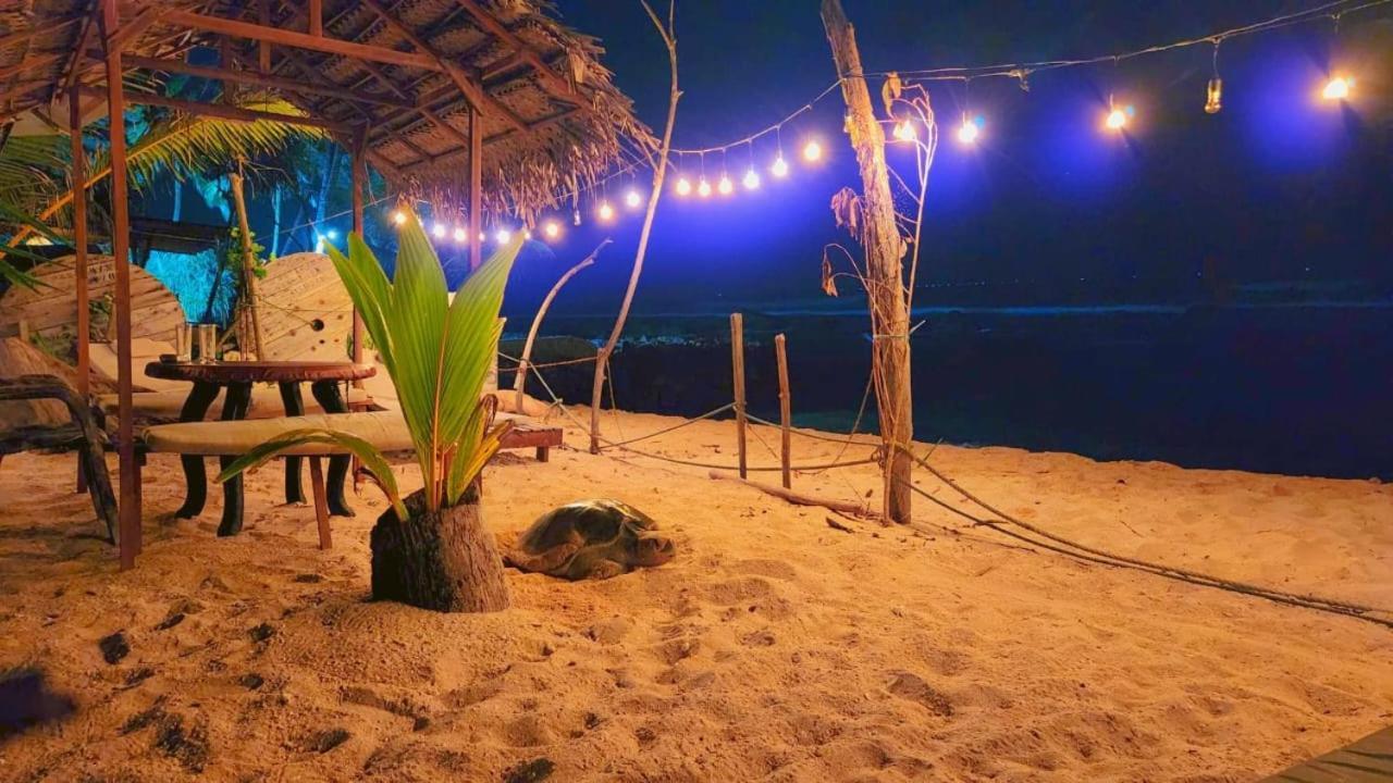Blue Corals Beach Bungalow Matara Exterior foto